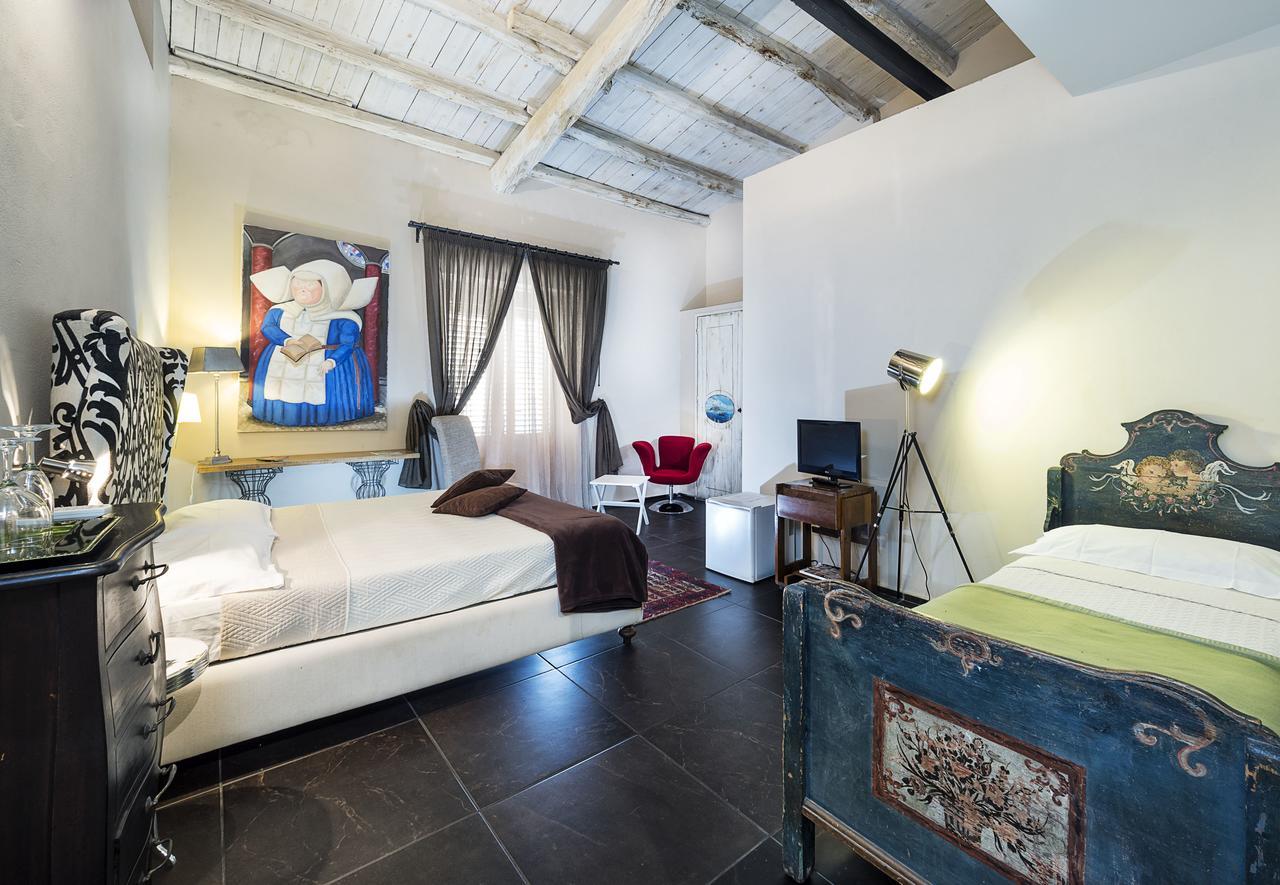 Il Giardino Di Ballaro Boutique B&B Palermo Bilik gambar